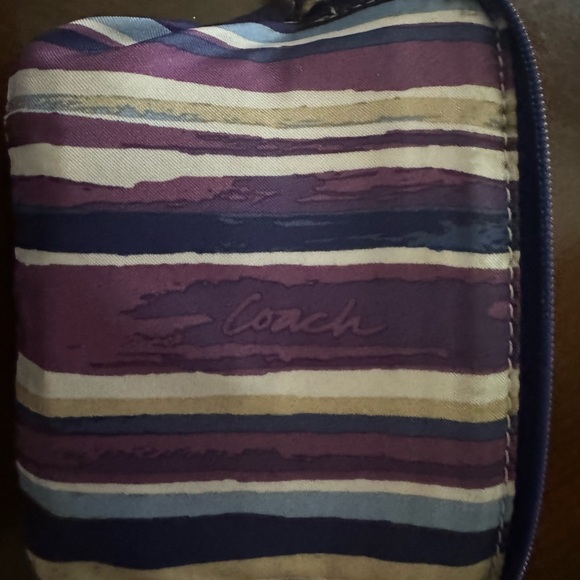 Coach wristlet - Picture 4 of 6